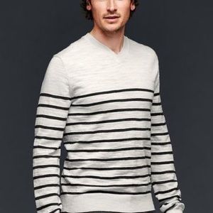 Gap Slub Merino Wool V-neck Striped Sweater